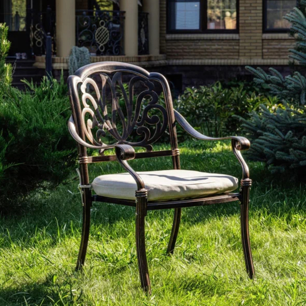 Обеденное кресло Royal Family WILHELM из литого алюминия